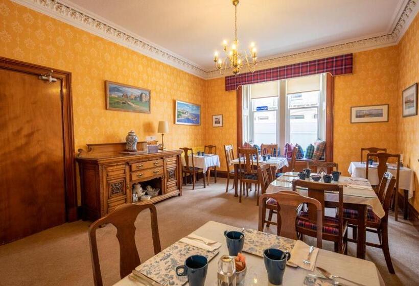 Пансион Montague Guest House