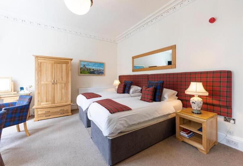 Пансион Montague Guest House