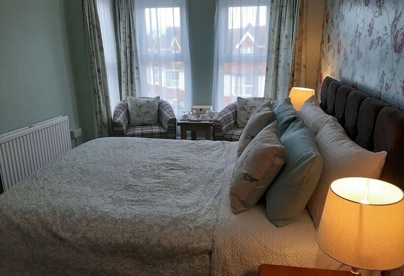 بنسيون Rosemead Guest House