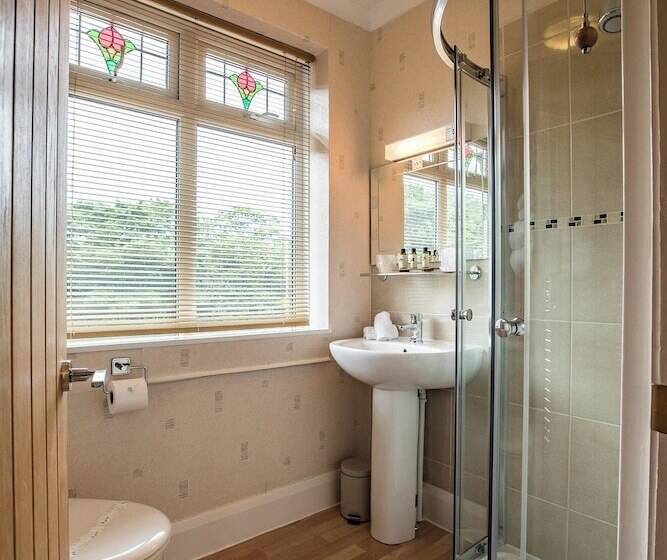 Пансион The Alexander   Seaside Hideaway