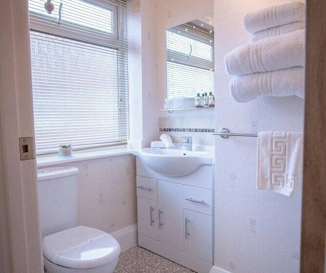 Пансион The Alexander   Seaside Hideaway