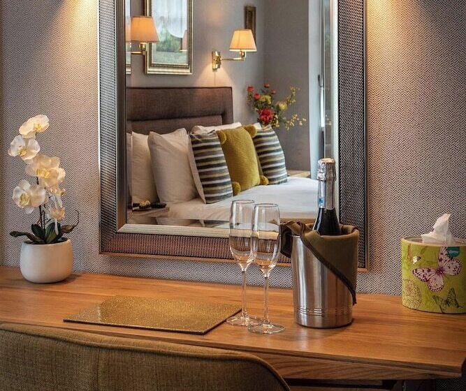 Пансион The Alexander   Seaside Hideaway