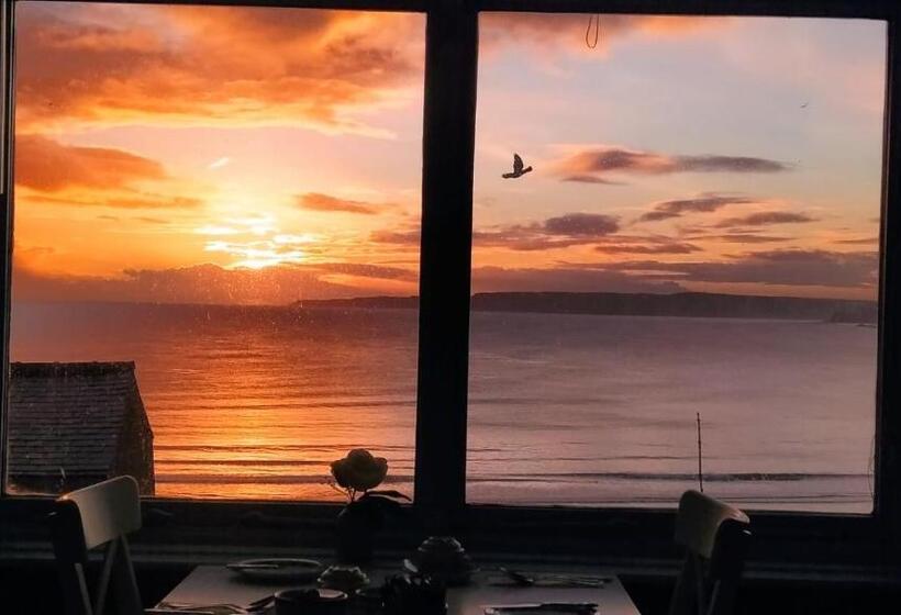 膳宿费 The Mariners  House Scarborough