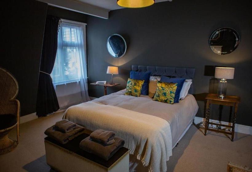 פנסיון The Pear Tree