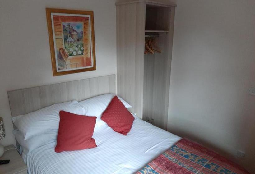 פנסיון The Pilgrim S Guest House