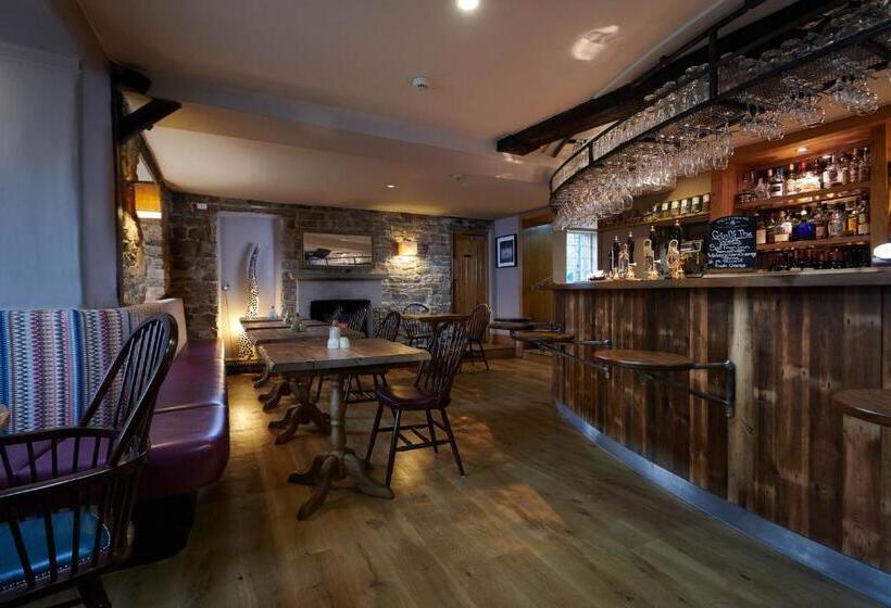 Общежитие Devonshire Arms At Pilsley Chatsworth