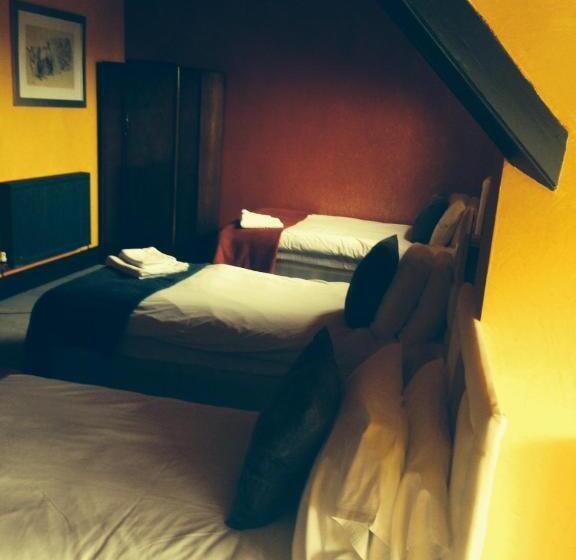 ユースホステル Fifteens Of Swinley