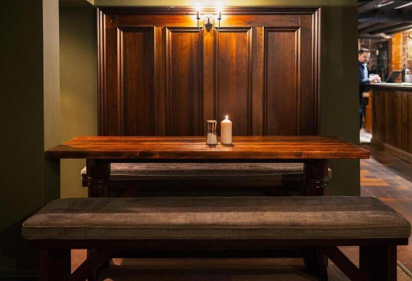 ユースホステル George And Dragon