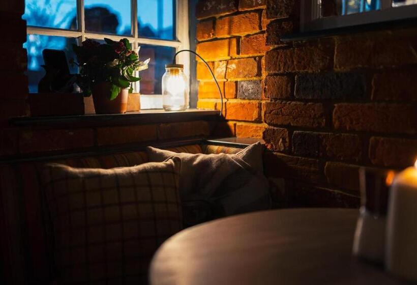 ユースホステル George And Dragon