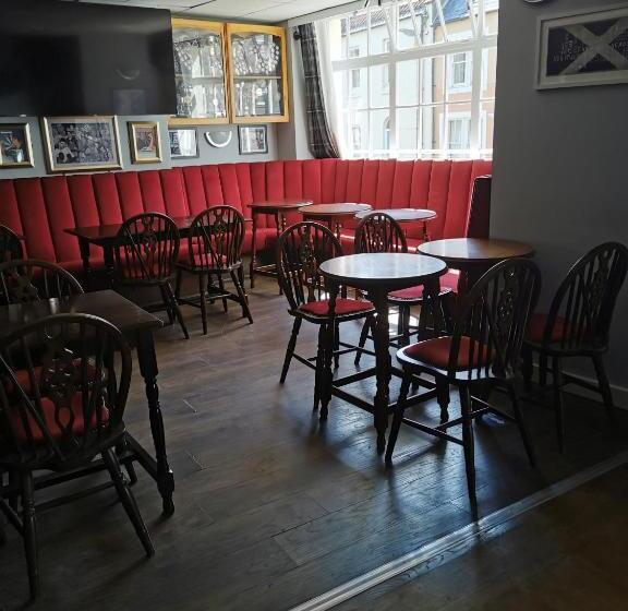 هاستل Kings Head