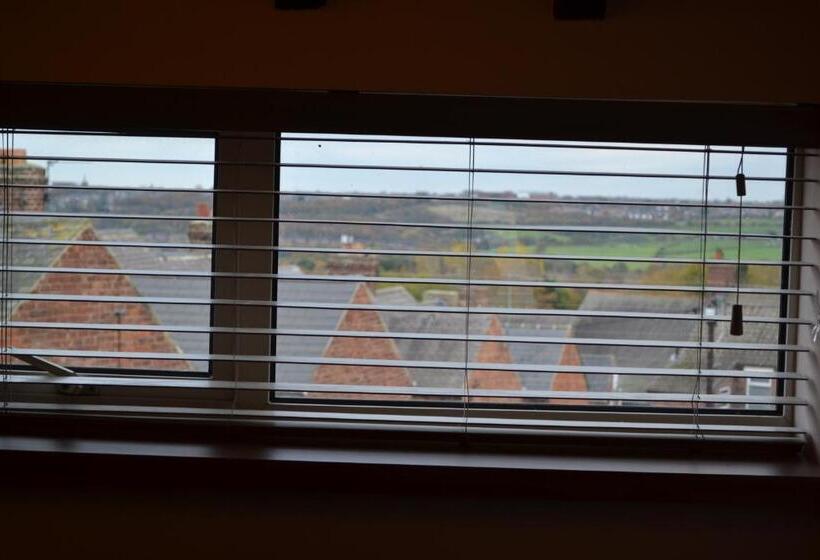 호스텔 Oak Tree Inn