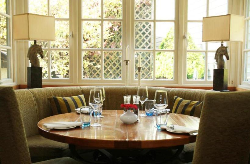 호스텔 The Black Horse At Ireland