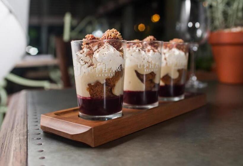 הוסטל The Canford