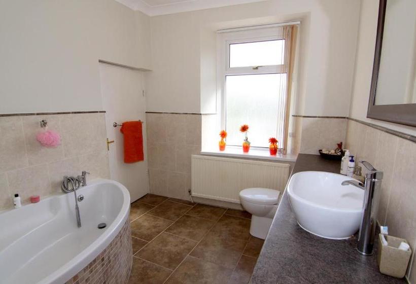 הוסטל Castle Lodge