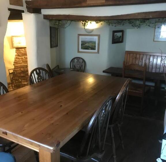 הוסטל The Malt Scoop Inn