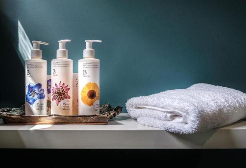 הוסטל The Packhorse Inn