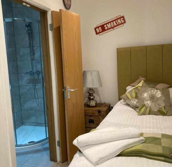 فندق صغير The Radnor Arms