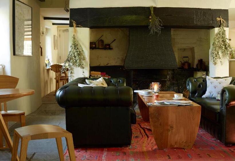 فندق صغير The Royal Oak