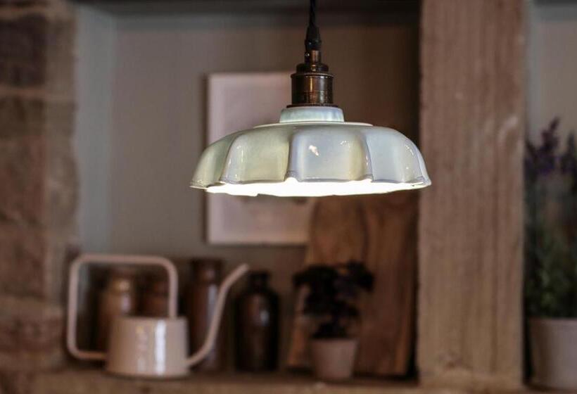 فندق صغير The Tempest Arms