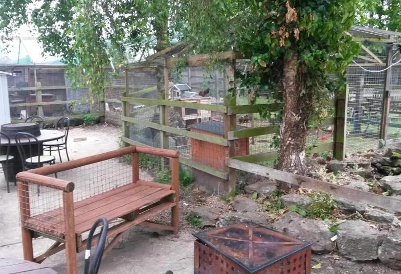 הוסטל The White Hart Inn