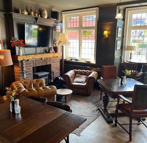 הוסטל White Hart