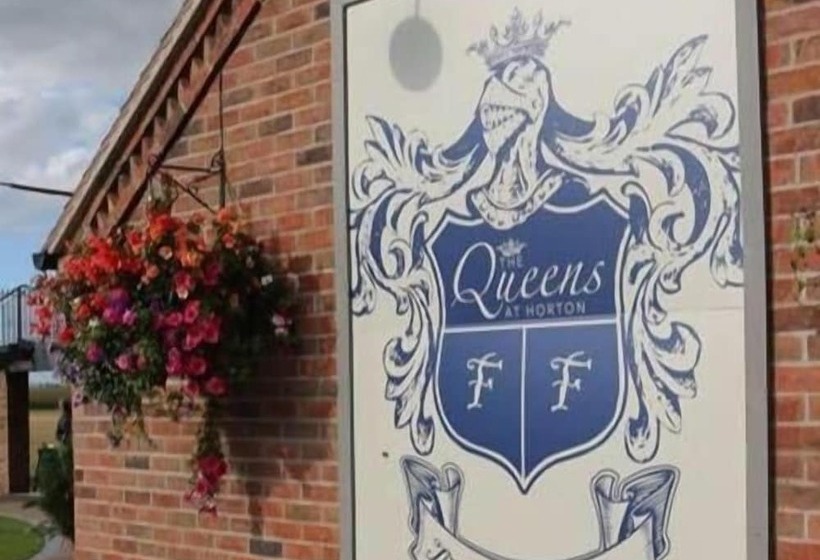 ベッドアンドブレックファースト The Queens At Horton