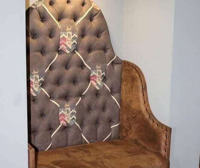 ベッドアンドブレックファースト The Queens At Horton