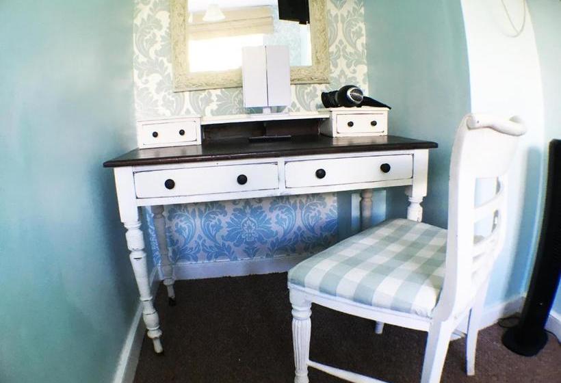 Hillside Bed And Breakfast