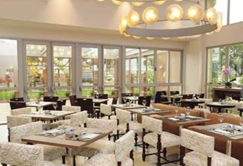 Bourbon Hotel Cambara