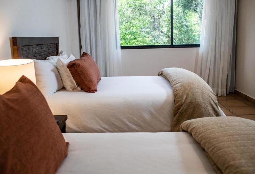 בית מלון כפרי Coronado Luxury Club & Suites