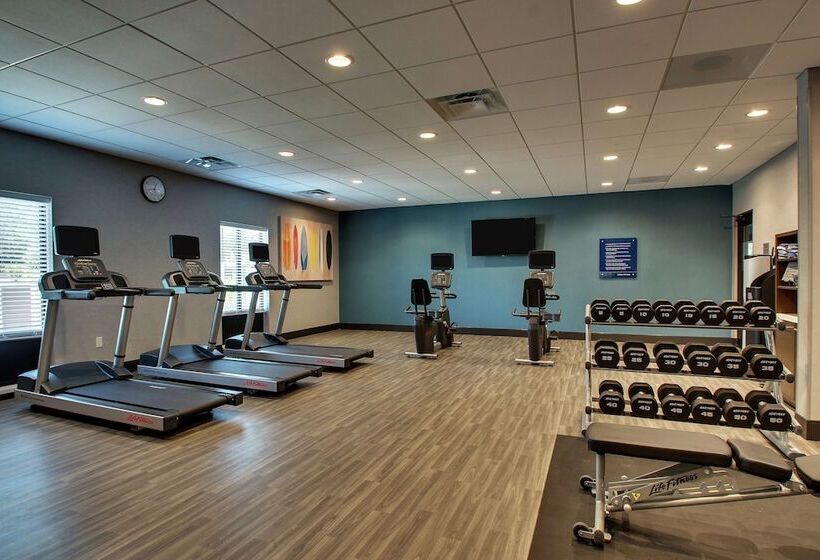 酒店 Hampton Inn & Suites Southport