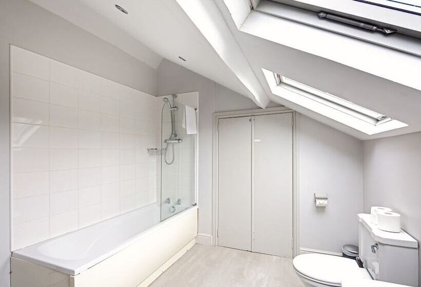 호텔 Oakerthorpe Holiday Village