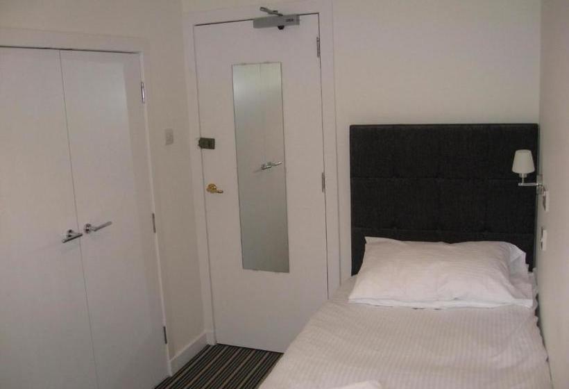 Пансион Aaran Central Guesthouse