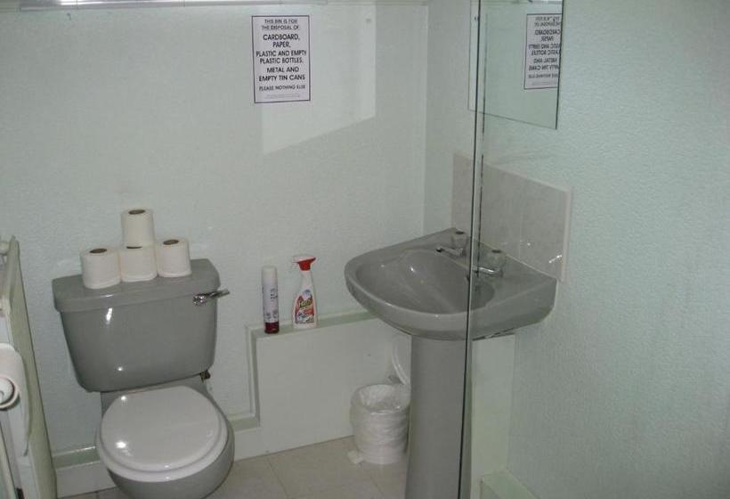 Пансион Aaran Central Guesthouse