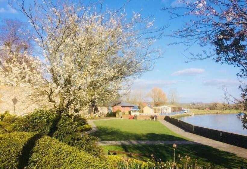 Пансион Arden House