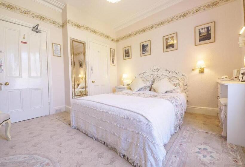 پانسیون Braemar Guest House