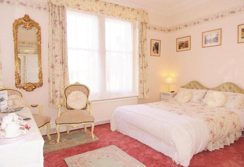 پانسیون Braemar Guest House