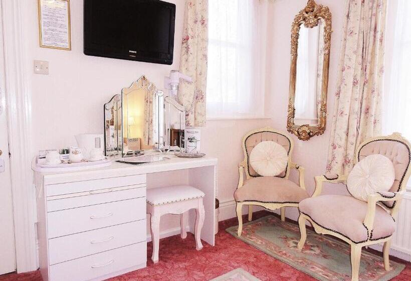 پانسیون Braemar Guest House