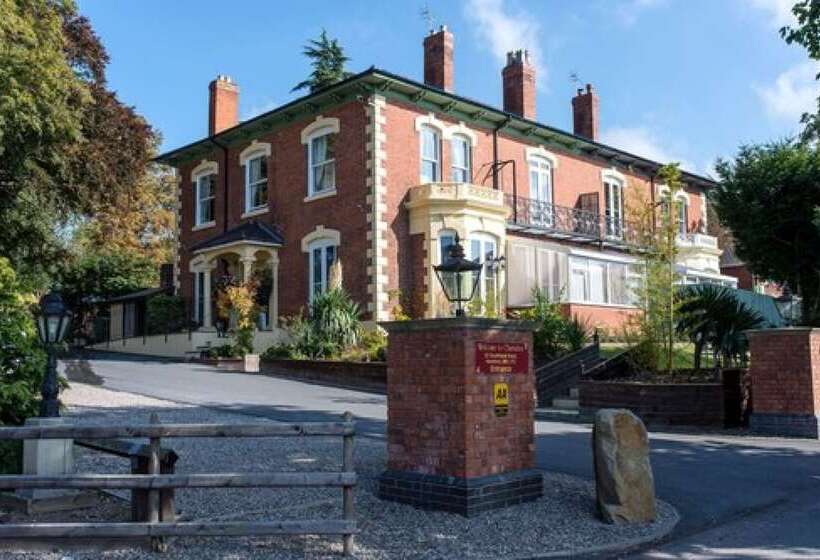 بنسيون Charades Guest House