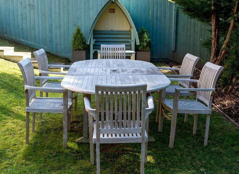 بنسيون Charades Guest House