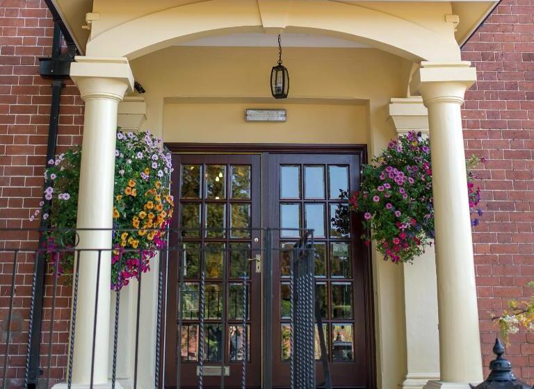 بنسيون Charades Guest House