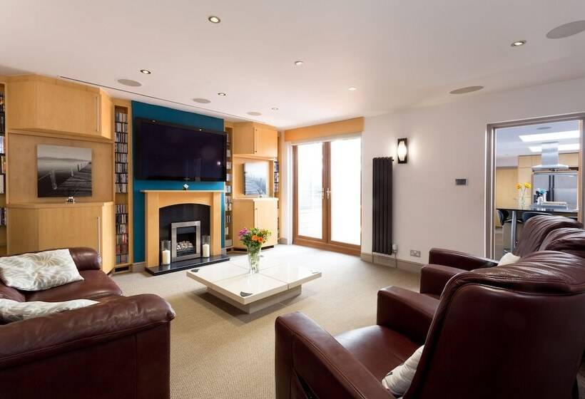 膳宿费 Cherwell Gates