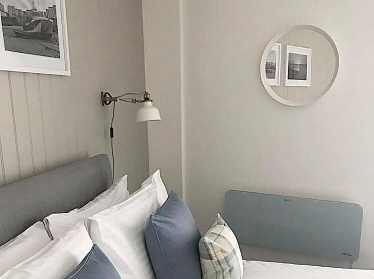 פנסיון Glenthorne Guest House