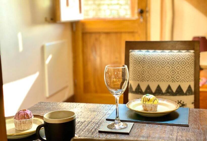 פנסיון Greencourt Loft   The Cotswold Way, Stroud