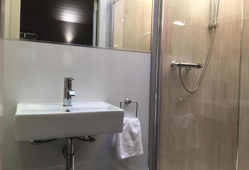 بنسيون Irvine Bay