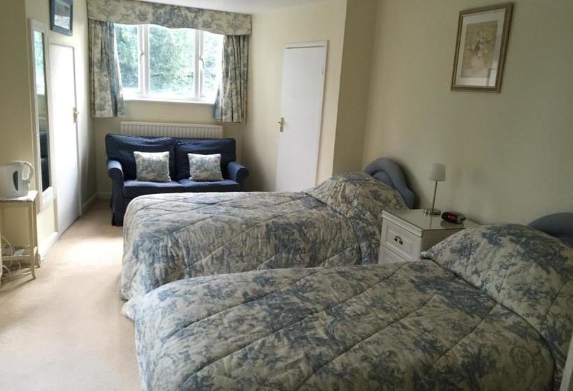 Пансион Kingswood Cottage