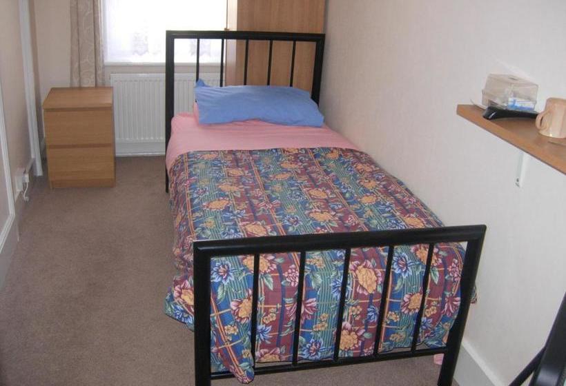 Пансион Longfield Guest House