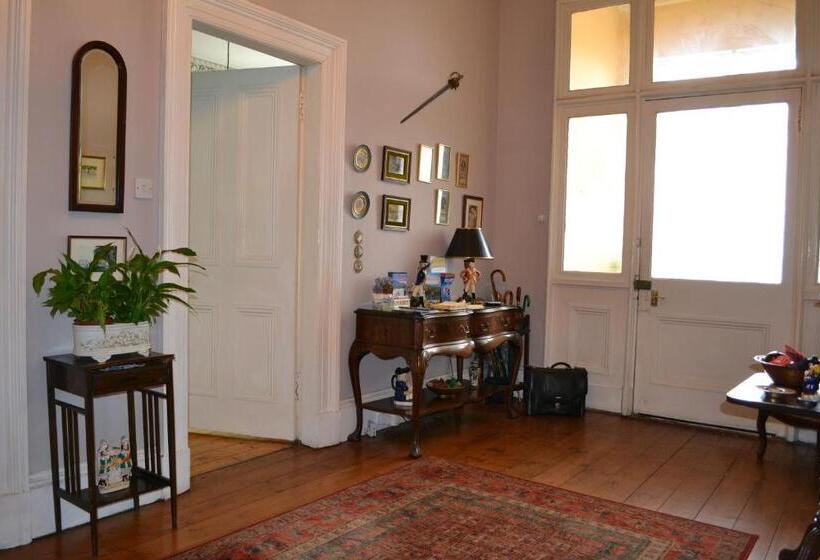 بنسيون Maybank Guest House