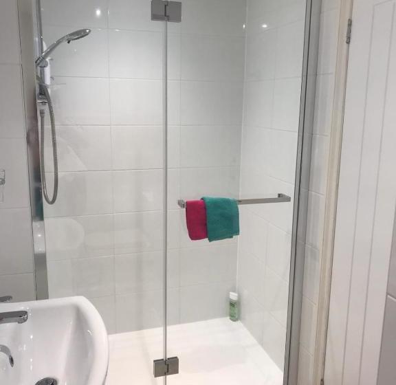 פנסיון Olive Tree Guest House