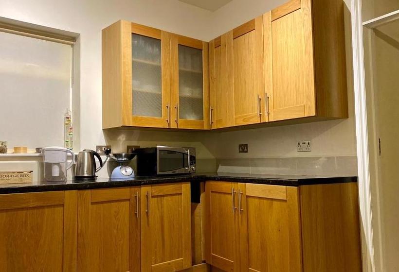 Pensione Parkstone Guest House